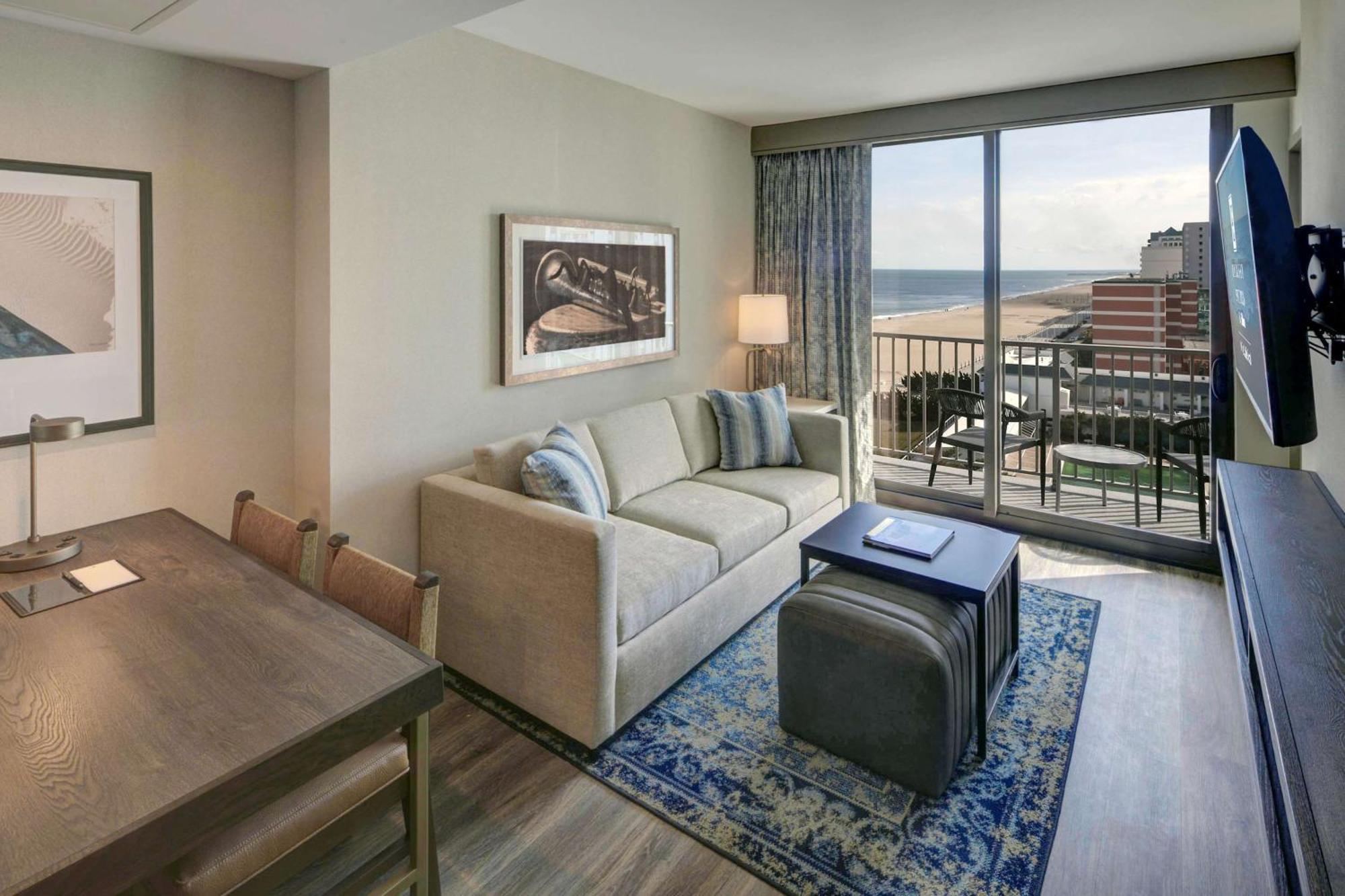 Embassy Suites By Hilton Virginia Beach Oceanfront Resort Экстерьер фото