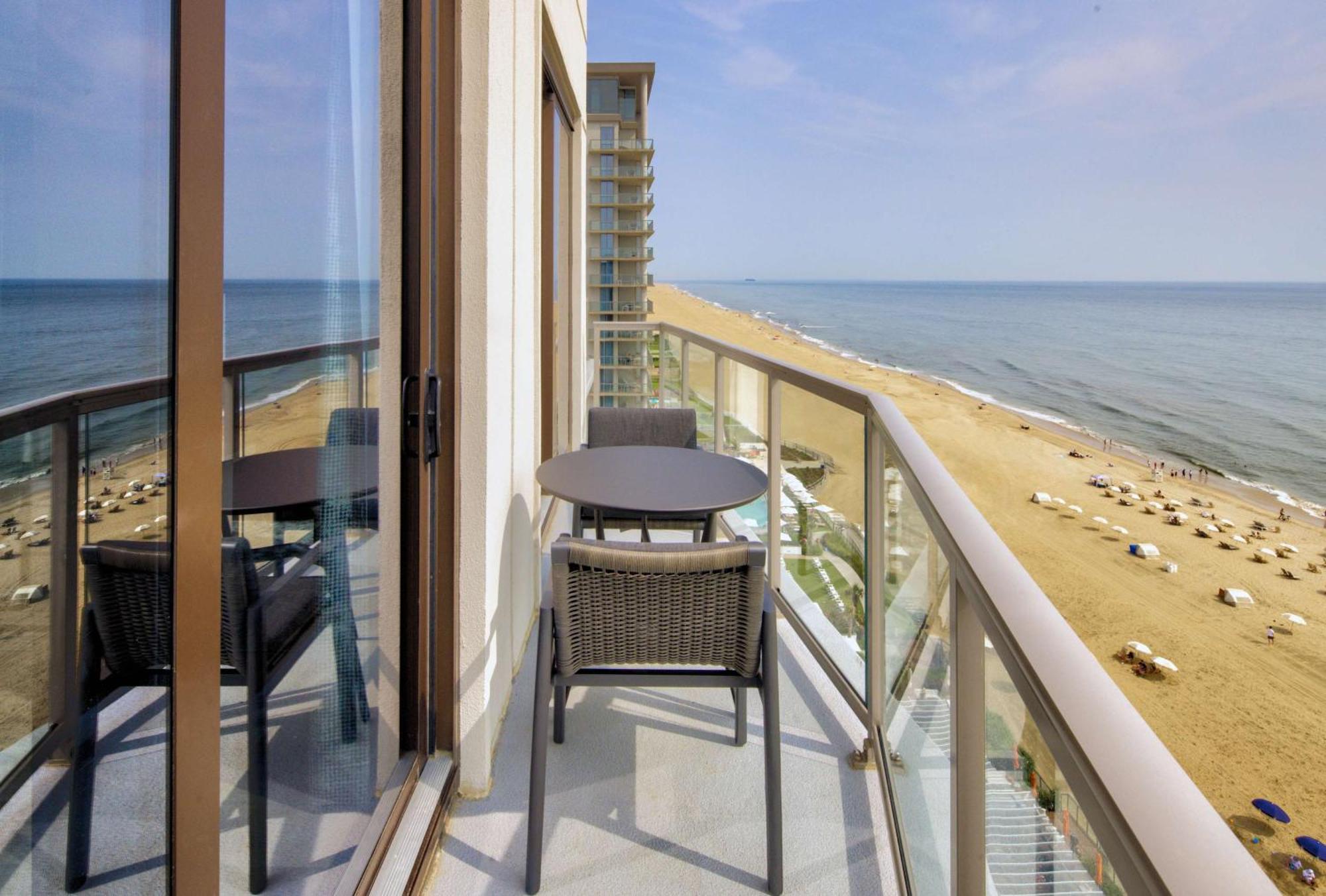 Embassy Suites By Hilton Virginia Beach Oceanfront Resort Экстерьер фото